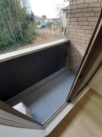 キャンディーのバルコニー|暖かな日差しのふりそそぐバルコニー
