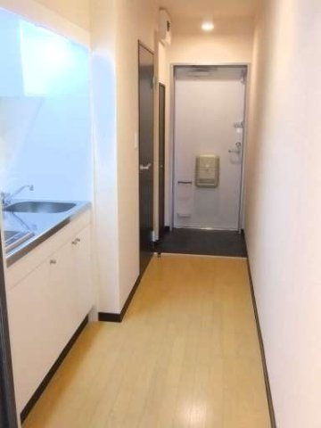 レオネクストステラのその他|居間側から玄関までの廊下部。