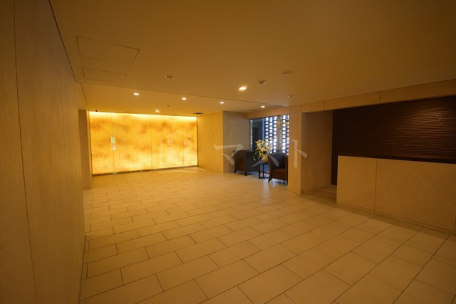 ザ・パークハビオ天満橋のロビー