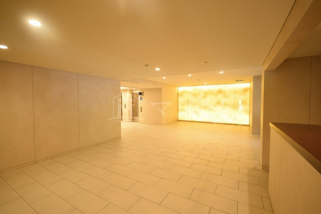 ザ・パークハビオ天満橋のロビー