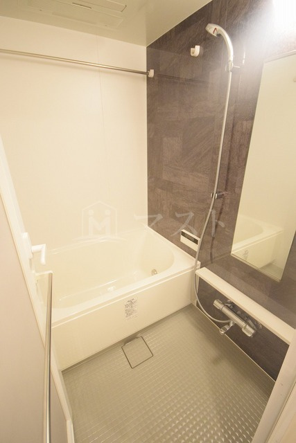 ザ・パークハビオ天満橋の浴室