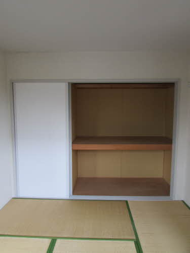 サンシャインハイツ　B棟の収納