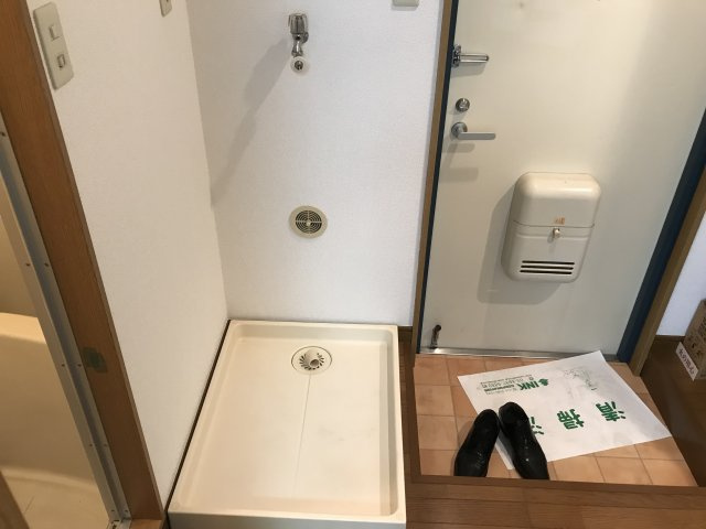 ハイツサードニックスの玄関