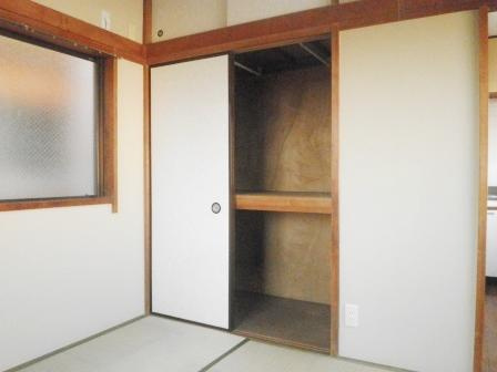 上川ビルの収納