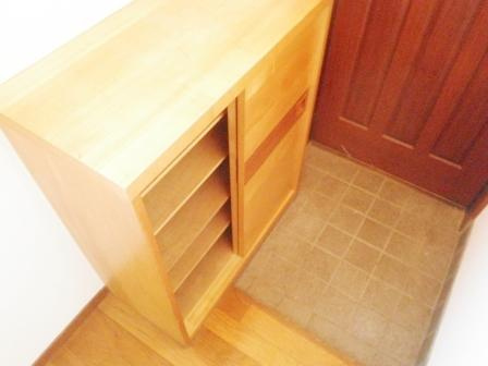 上川ビルの玄関