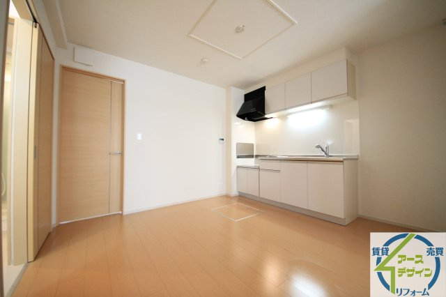 アバンツァート　西島