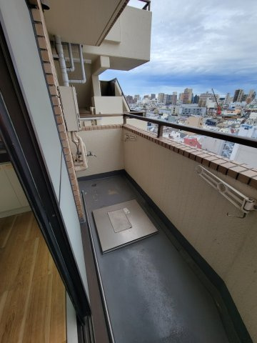 【バルコニー】