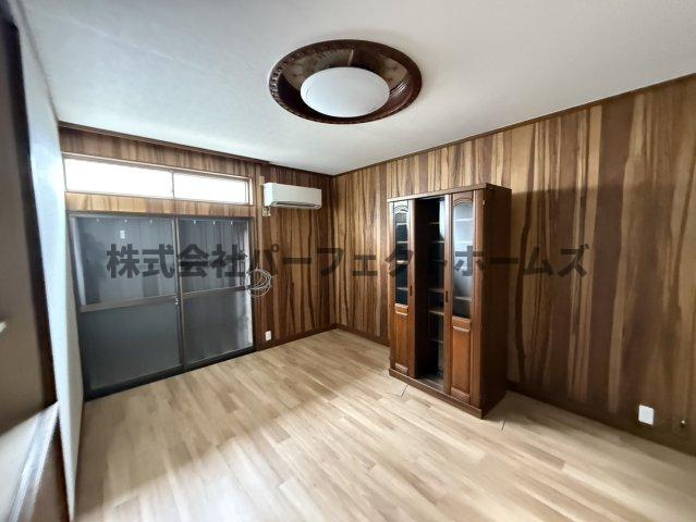 高田2丁目戸建　賃貸の洋室|個人の部屋や寝室として使える洋室です