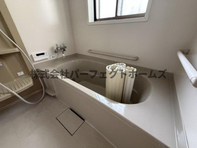高田2丁目戸建　賃貸の浴室|ゆったり過ごせるお風呂です