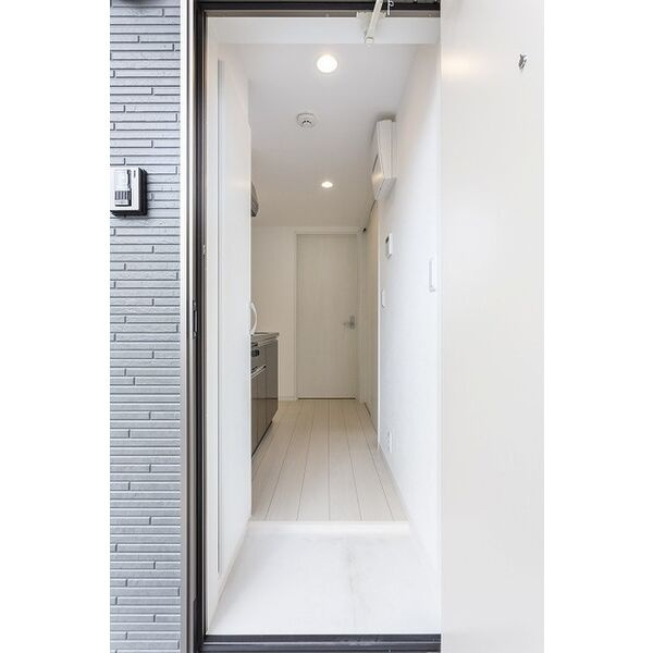 les　ailesの玄関