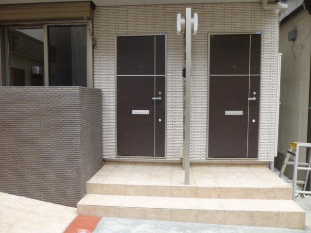 シャルールの玄関