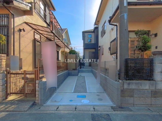 草加市中根3丁目 新築分譲住宅の外観