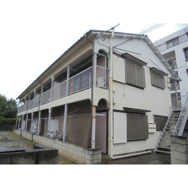 ハイツ早川の外観