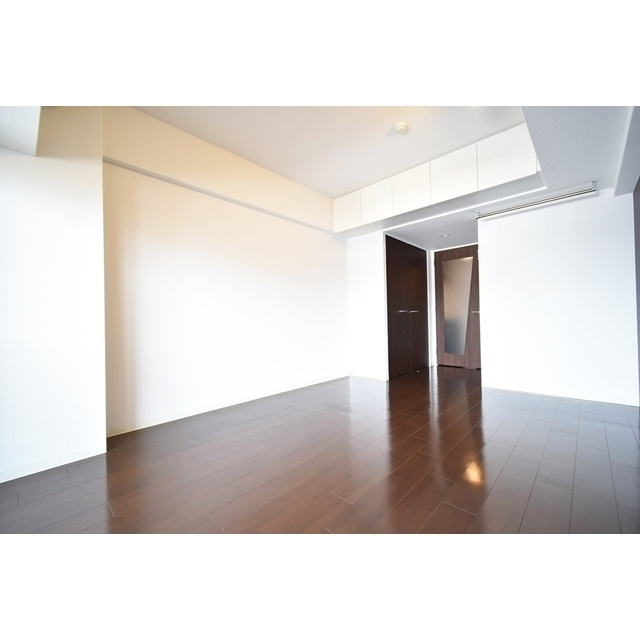 SERENiTE江坂四番館のその他