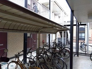 レオパレス一本杉のその他|駐輪場