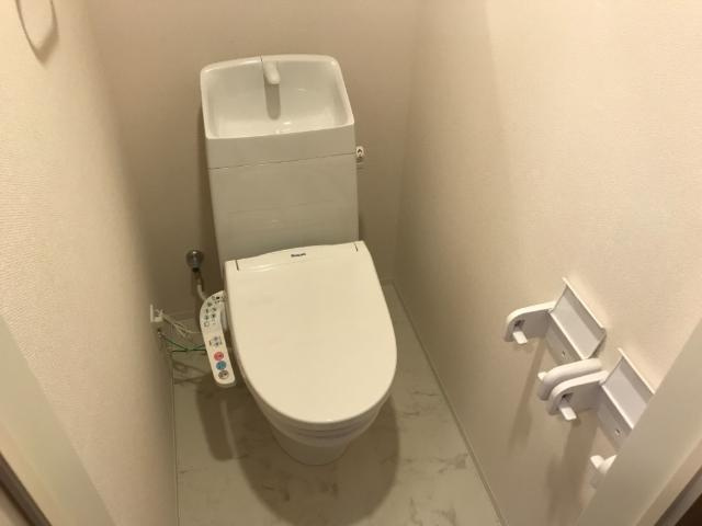 アベニールのトイレ|シャワー付トイレ