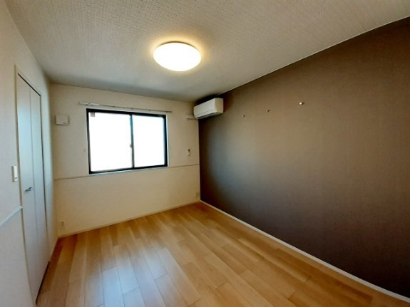 オークランド　シャルマンＡの内装|明るい色調の室内です