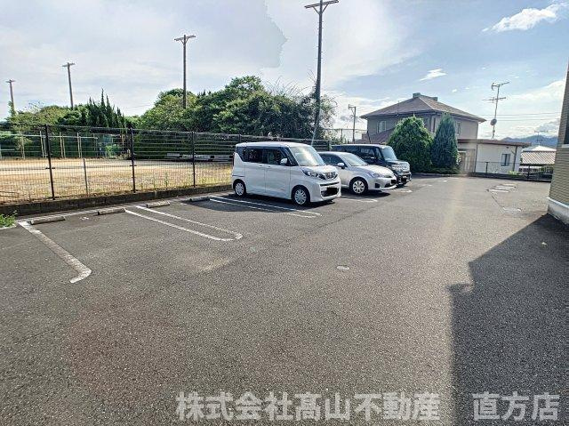 グリーンヒルの駐車場