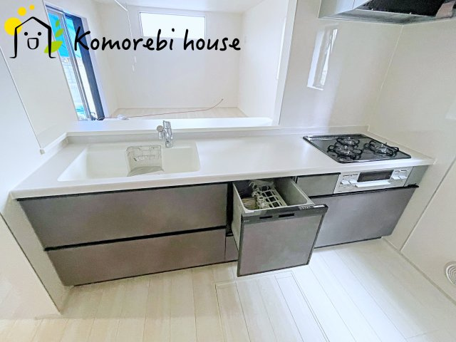 白岡市篠津　新築一戸建て　リーブルガーデン　01のキッチン|コンパクトなキッチンで掃除もラクラク