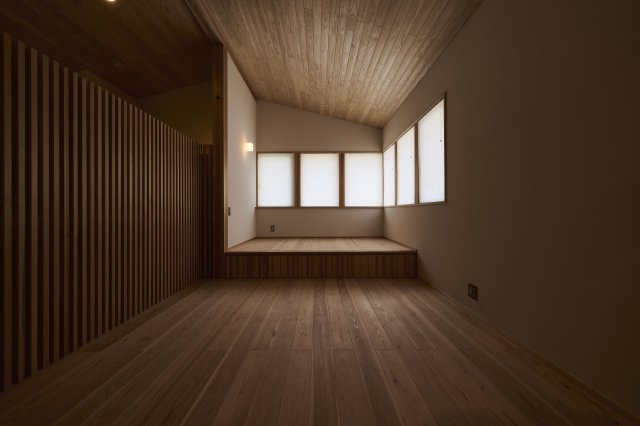 ◎茅ヶ崎市香川2丁目　中古戸建◎の居間・リビング|リビングルーム・床は杉のうづくり仕様◇◇