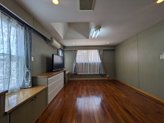 真鶴町　真鶴の洋室