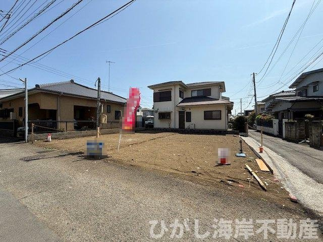 平塚市立野町　新築戸建　全２棟の外観|3月28日撮影　建築中　現地外観