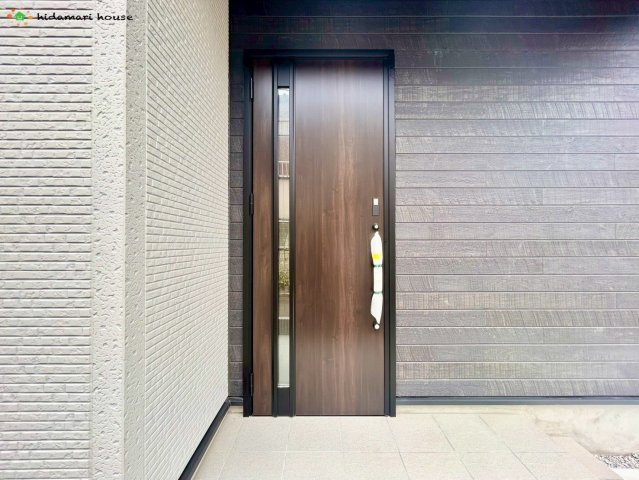 北本市中丸7丁目　全1棟　新築戸建　ブルーミング01の玄関