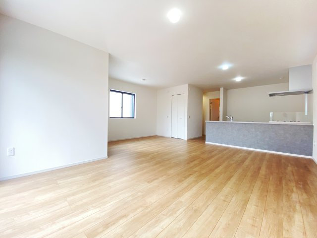 『八王子市新築戸建て』八王子市富士見町7-6【仲介手数料無料】　７期の居間・リビング|～仲介手数料無料☆八王子ひなた不動産～　八王子市富士見町　新築戸建て