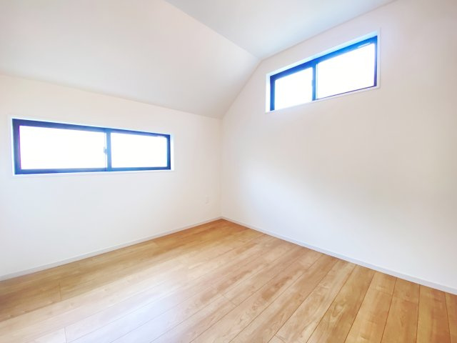 『八王子市新築戸建て』八王子市富士見町7-6【仲介手数料無料】　７期の洋室|～仲介手数料無料☆八王子ひなた不動産～　八王子市富士見町　新築戸建て
