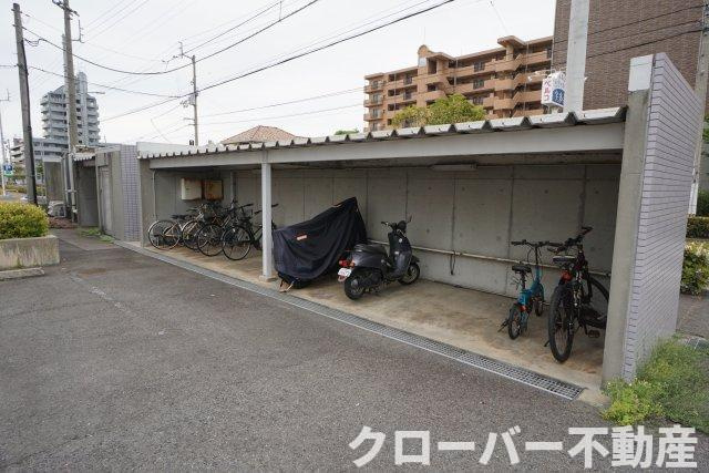 カーサ・ウィルの駐車場