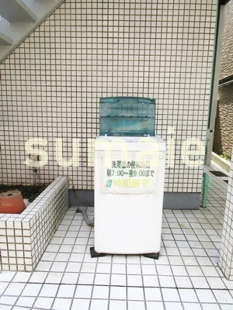プラザ・ドゥ・モーリス　のその他共用部分|洗濯機利用可能です☆