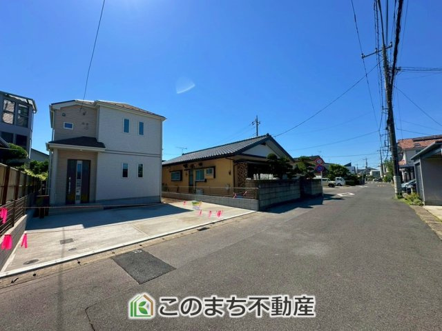 ハートフルタウン宇都宮市今宮1丁目270番　A号棟の前面道路含む現地写真|前面道路は広々としてます！運転が苦手な方でもお車の出し入れ簡単で安心です☆
