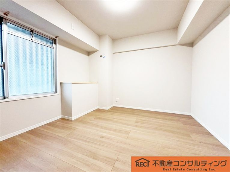 シャルマンコーポ西宮東の洋室