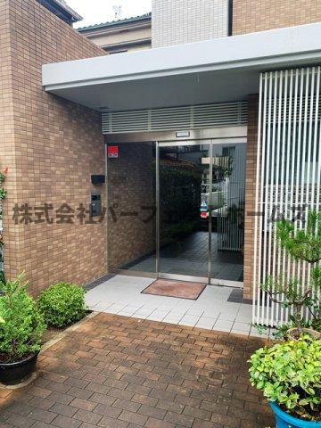 ライズアップ西尾のエントランス|清潔なエントランスです