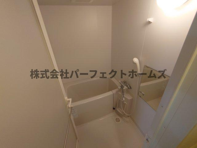 ライズアップ西尾の浴室|落ち着いた空間のお風呂です