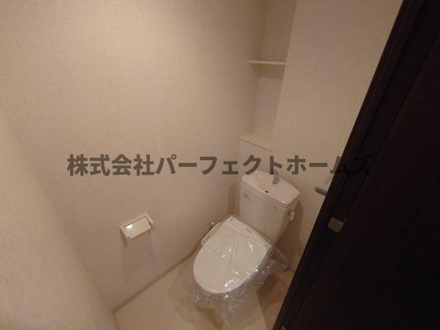 ライズアップ西尾のトイレ|ゆったりとした空間のトイレです
