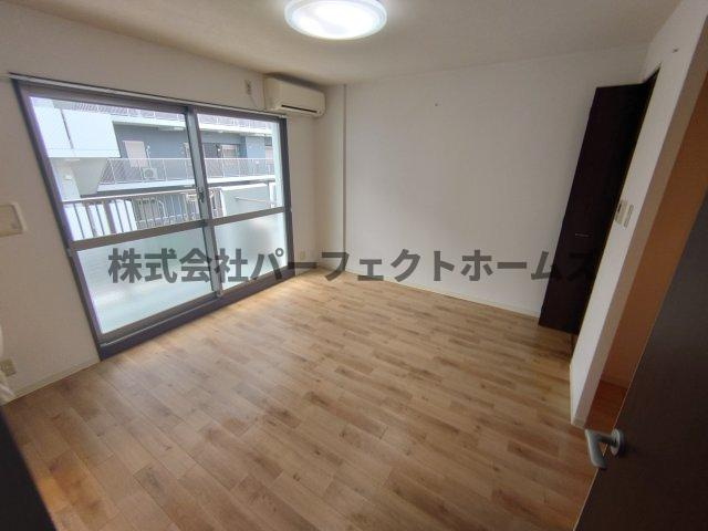 ライズアップ西尾の居間・リビング|ゆったり過ごせる居間です