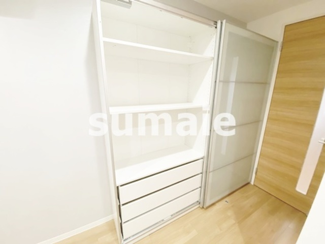 大宮HBの収納|棚と引き出し付き！