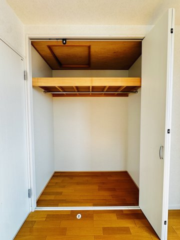 秦野市曽屋　中古一戸建ての収納