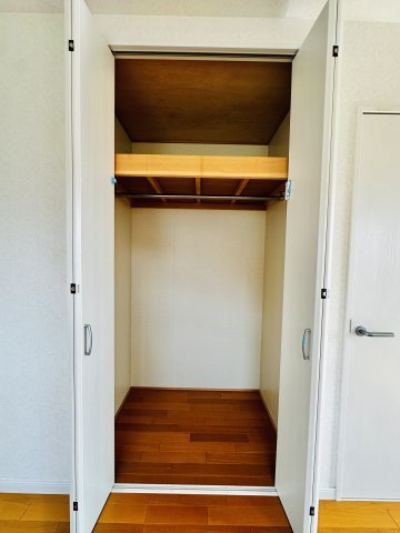 秦野市曽屋　中古一戸建ての収納