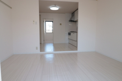 【居間・リビング】 | グリーンパークマルオカ