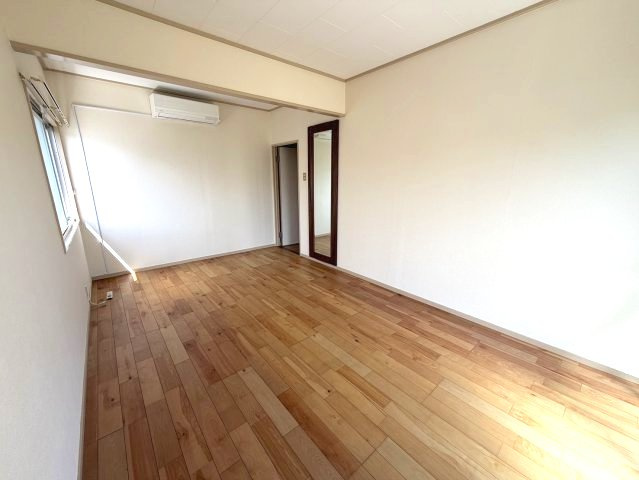 土いじりが好きな方へ！広々庭付き中古平屋in那須塩原の洋室