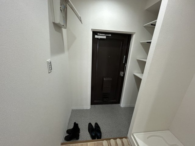 【玄関】 | トナミビル