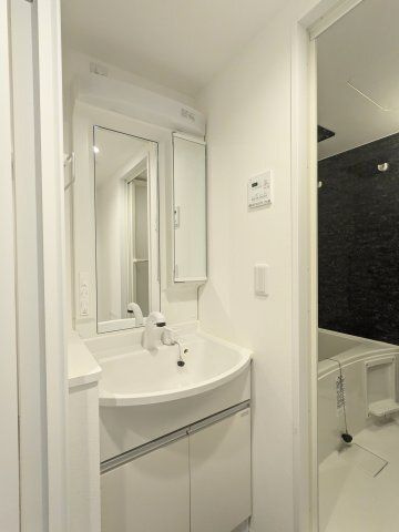 エルファーロ目黒Ⅰの独立洗面台