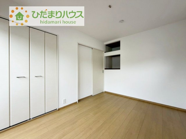 【寝室】 | つくばみらい市谷井田1期　中古戸建 | ゆとりのある主寝室！ご家族全員で寝れちゃいます♪