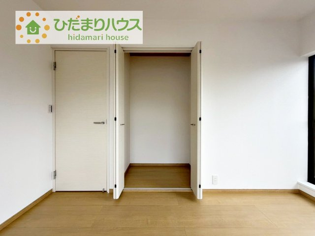 【収納】 | つくばみらい市谷井田1期　中古戸建 | 収納場所に困る掃除機や掃除用具はこちらへ！！
