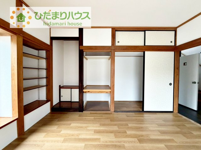 【収納】 | つくばみらい市谷井田1期　中古戸建 | ちょこっとした収納があることで、消耗品のストックをするのにも便利です☆