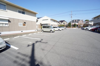 【駐車場】 | ヴェルメゾンおゆみ野Ｃ