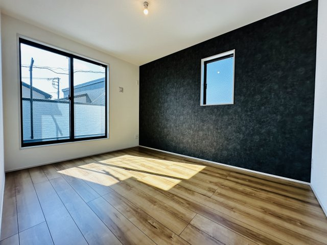 秦野市曽屋3期　新築戸建　全18棟2号棟の洋室