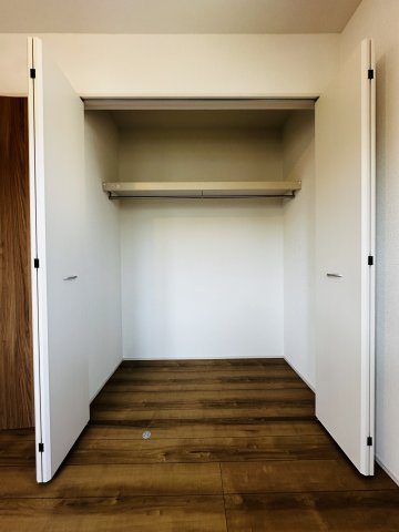 秦野市曽屋3期　新築戸建　全18棟2号棟の収納